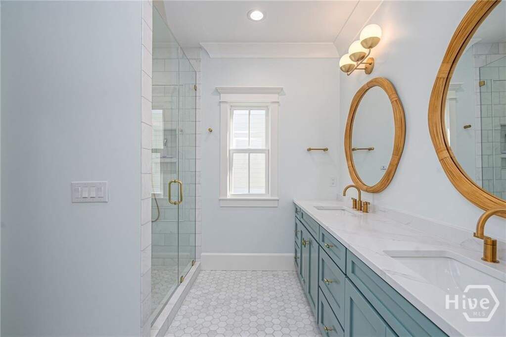 4 Bedroom Single Family Home/House's Image 13