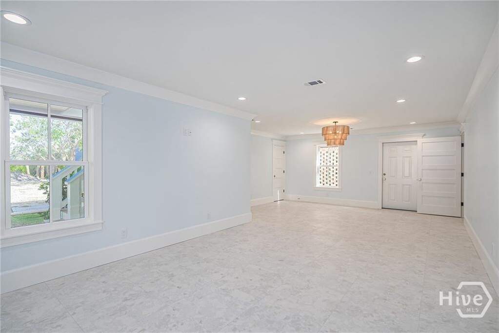 4 Bedroom Single Family Home/House's Image 25