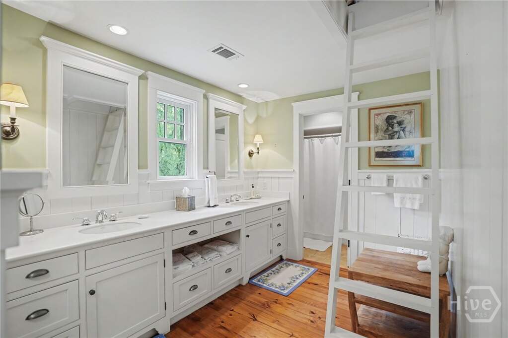 2 Bedroom Single Family Home/House's Image 20