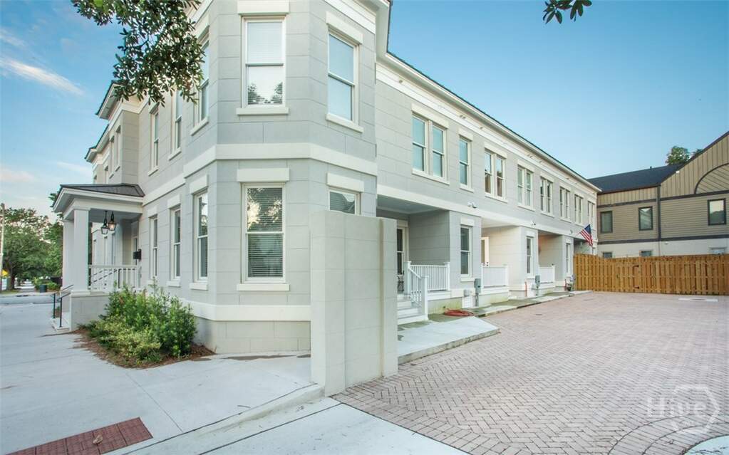 3 Bedroom Single Family Home/House's Image 42