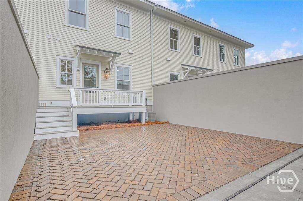 3 Bedroom Villa/Townhouse's Image 24
