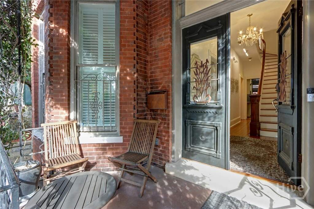4 Bedroom Multi Unit's Image 7