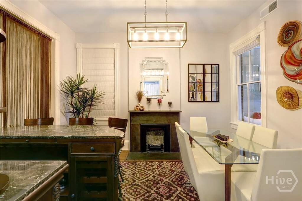 4 Bedroom Multi Unit's Image 17