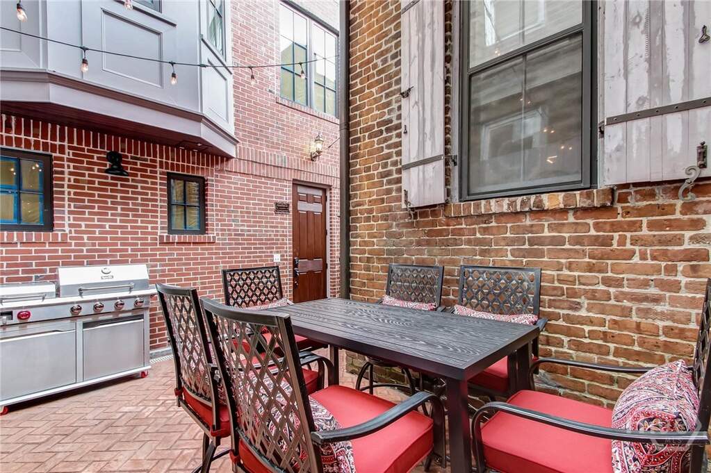 4 Bedroom Multi Unit's Image 48