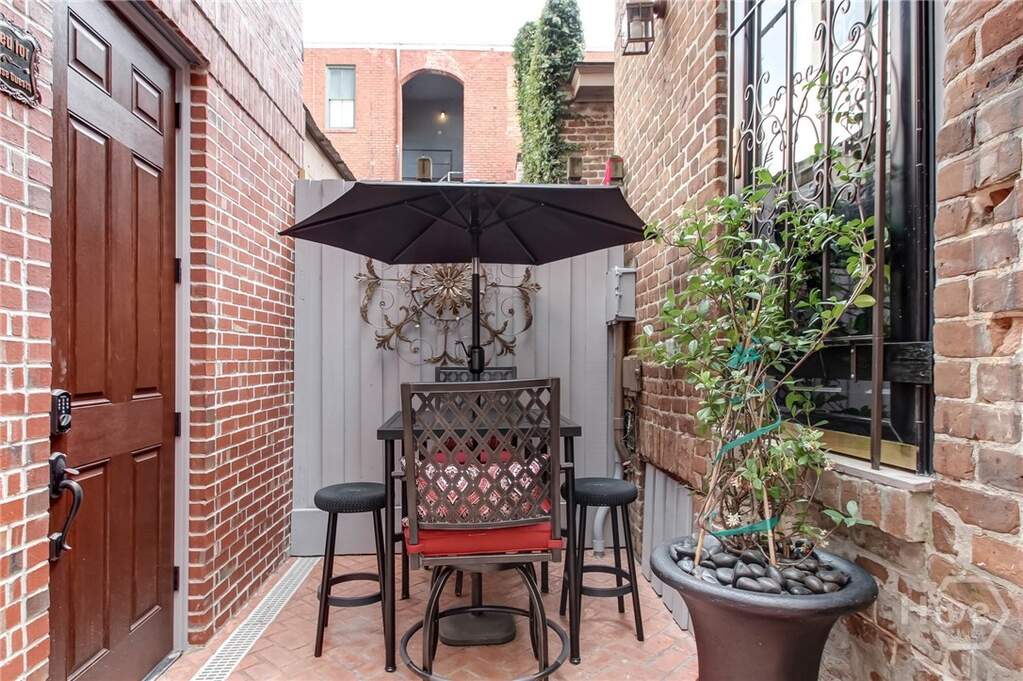 4 Bedroom Multi Unit's Image 49
