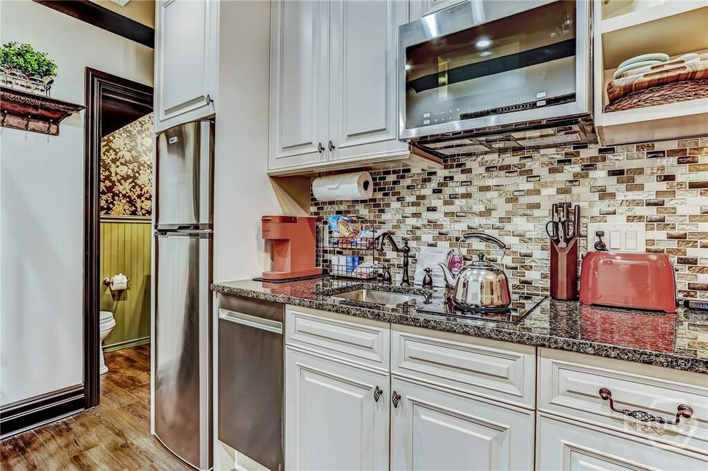 4 Bedroom Multi Unit's Image 53