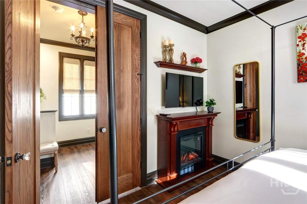 4 Bedroom Multi Unit's Image 59