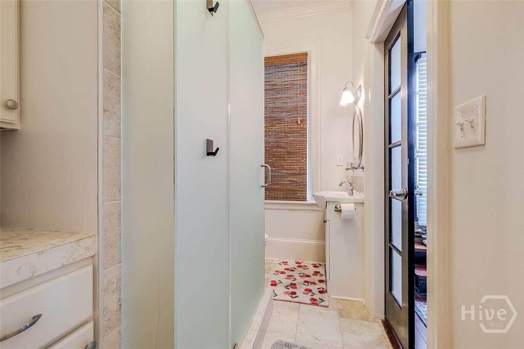 5 Bedroom Villa/Townhouse's Image 33