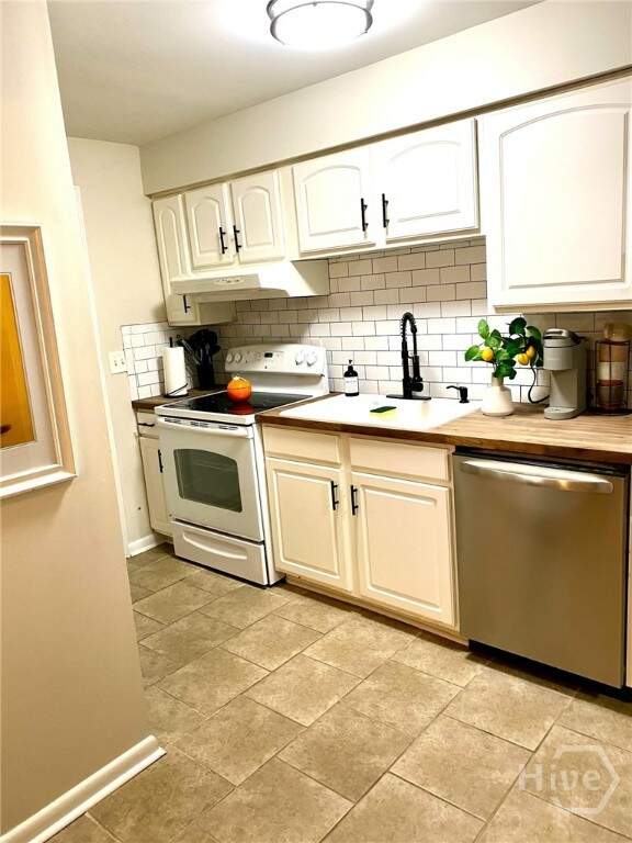 5 Bedroom Villa/Townhouse's Image 44