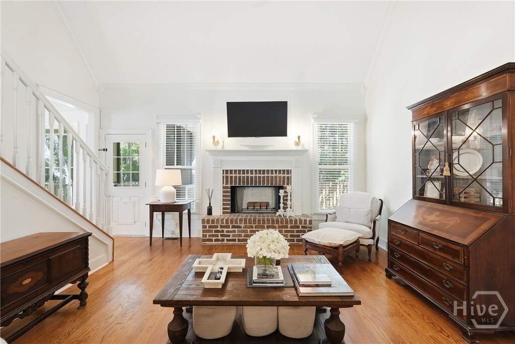 4 Bedroom Single Family Home/House's Image 9