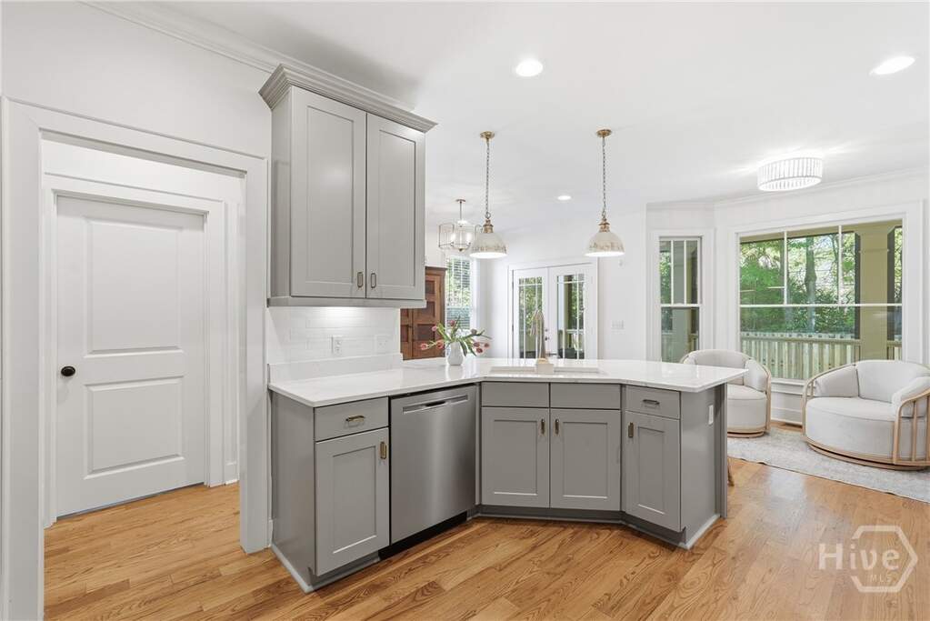 4 Bedroom Single Family Home/House's Image 14
