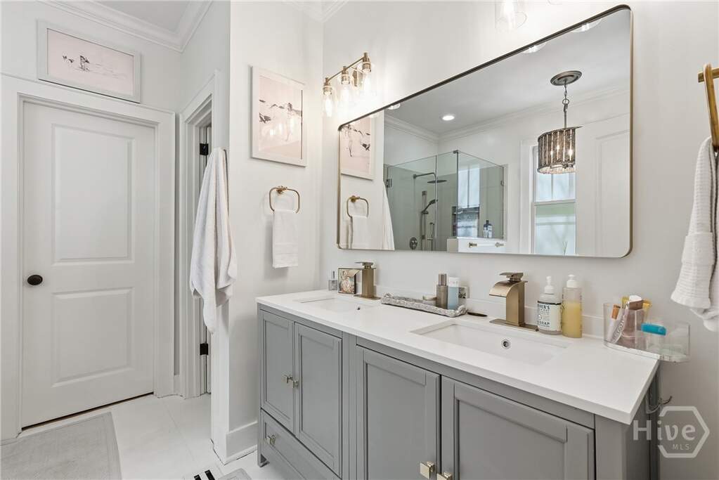 4 Bedroom Single Family Home/House's Image 23