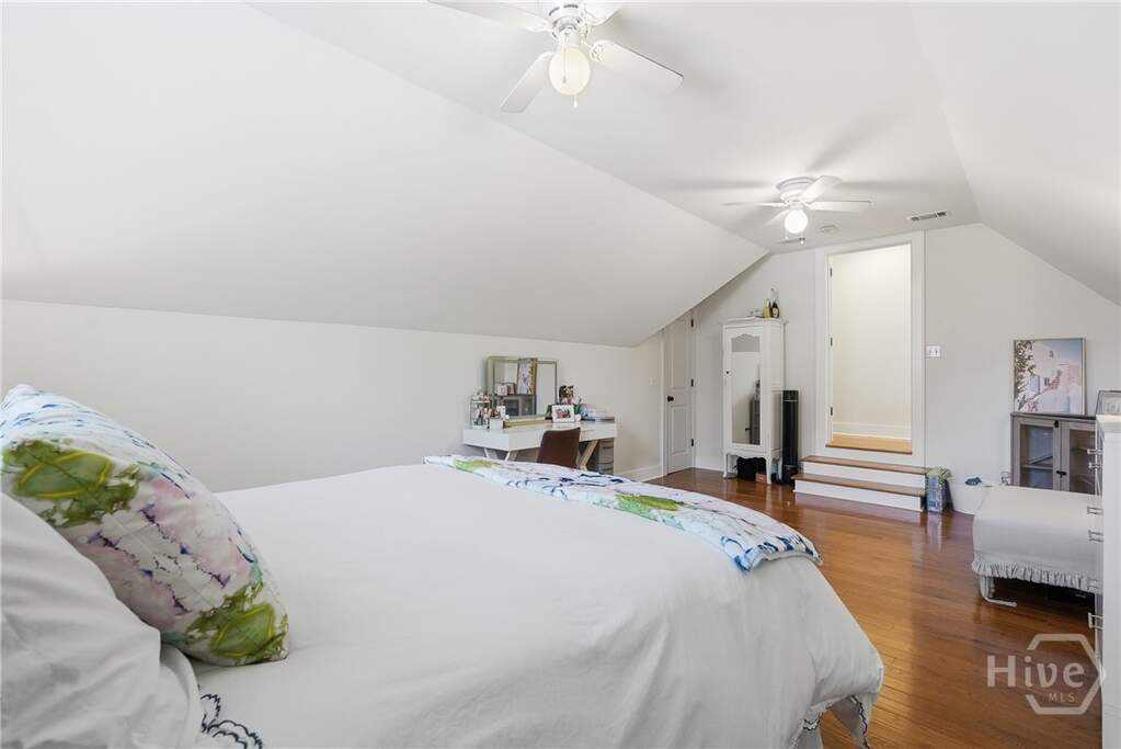 4 Bedroom Single Family Home/House's Image 26