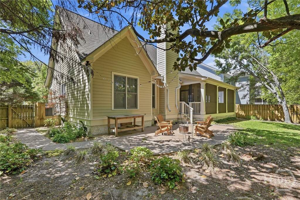 4 Bedroom Single Family Home/House's Image 31