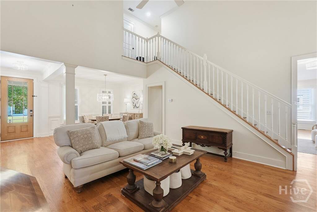 4 Bedroom Single Family Home/House's Image 6