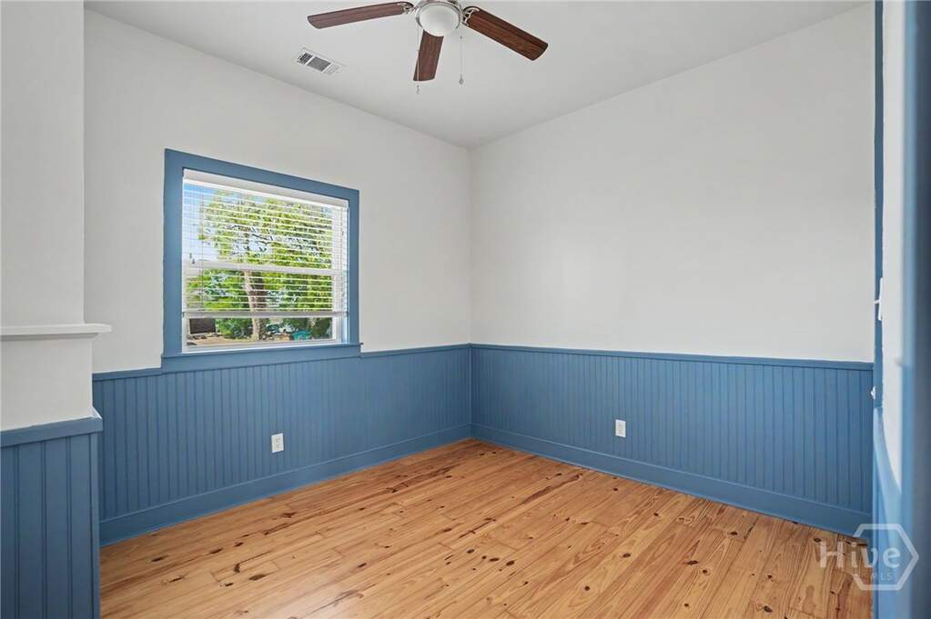 5 Bedroom Single Family Home/House's Image 13
