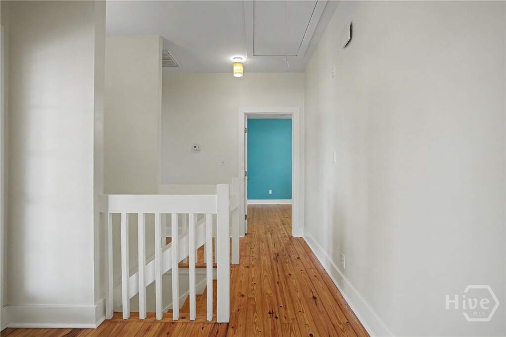 5 Bedroom Single Family Home/House's Image 24