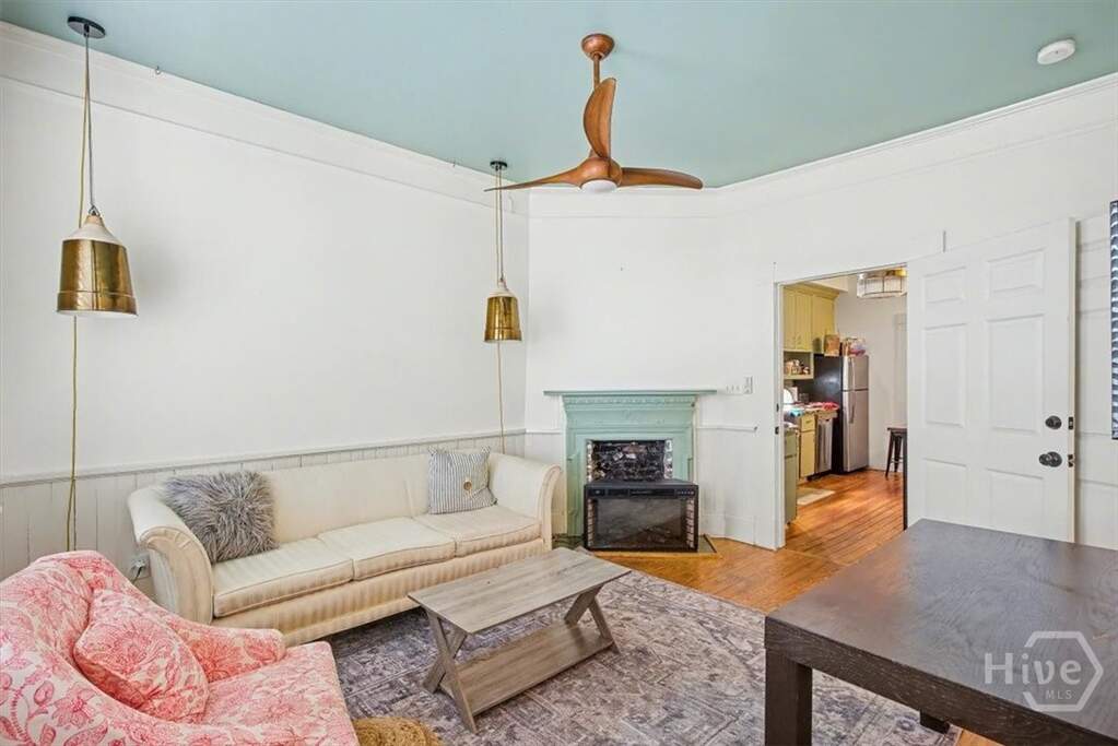 4 Bedroom Multi Unit's Image 12