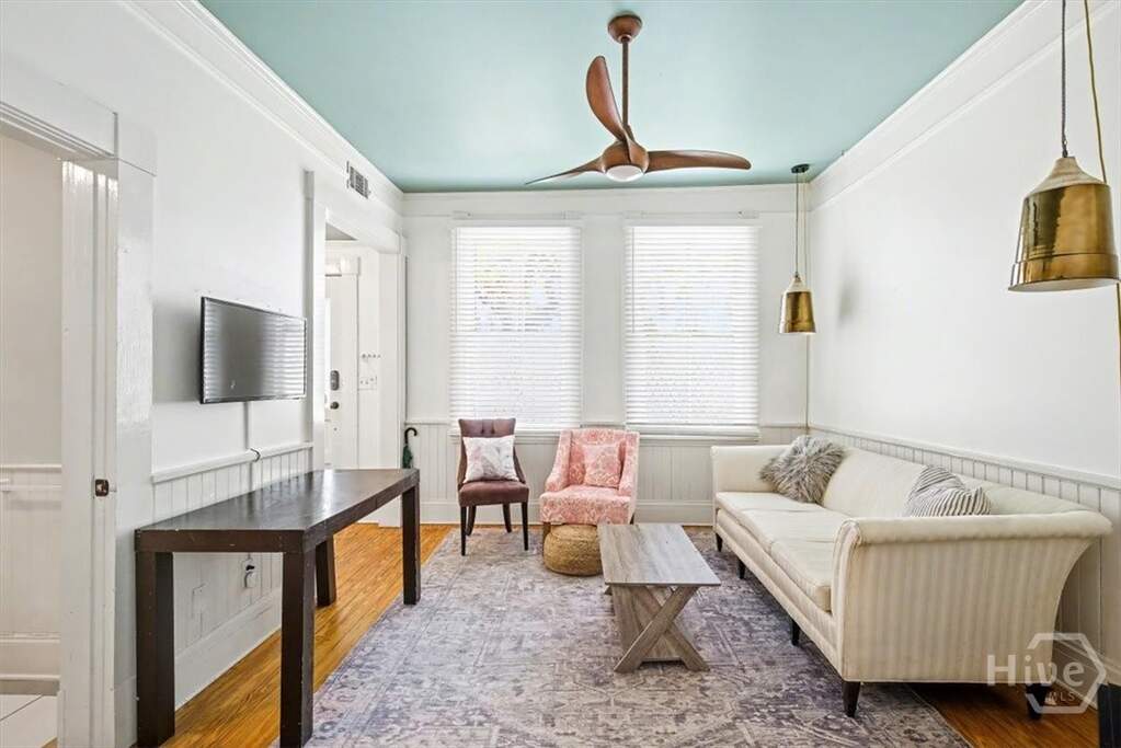 4 Bedroom Multi Unit's Image 13