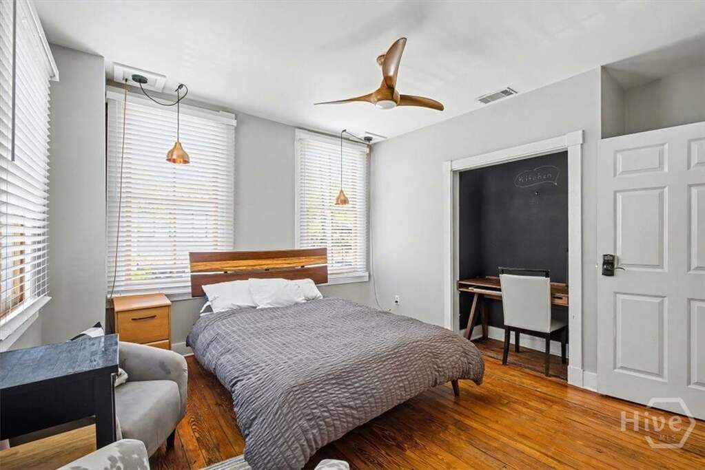 4 Bedroom Multi Unit's Image 17