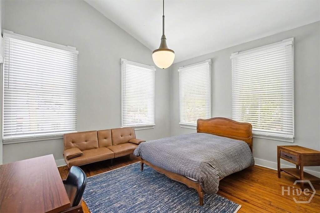 4 Bedroom Multi Unit's Image 19