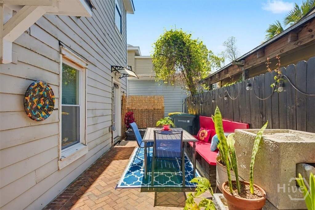 4 Bedroom Multi Unit's Image 25