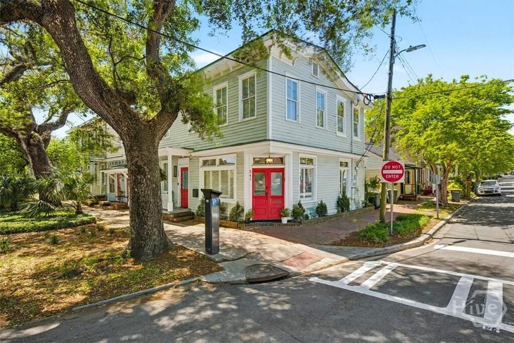 4 Bedroom Multi Unit's Image 29