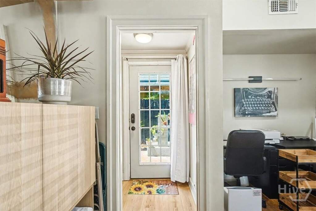 4 Bedroom Multi Unit's Image 5