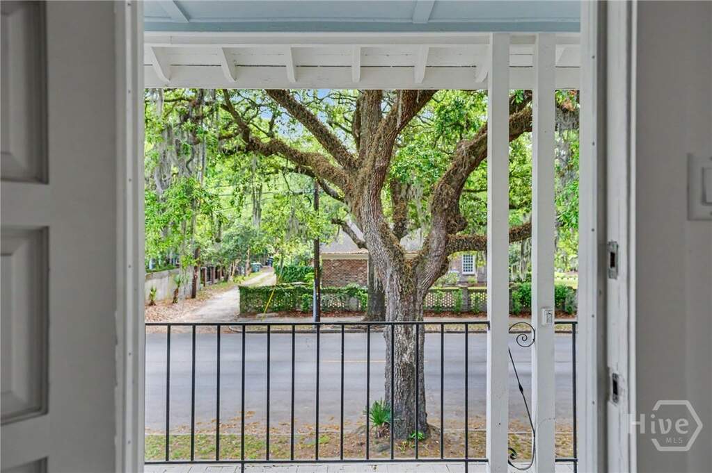 4 Bedroom Multi Unit's Image 15