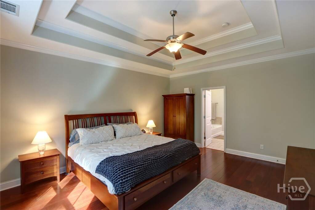 5 Bedroom Single Family Home/House's Image 18