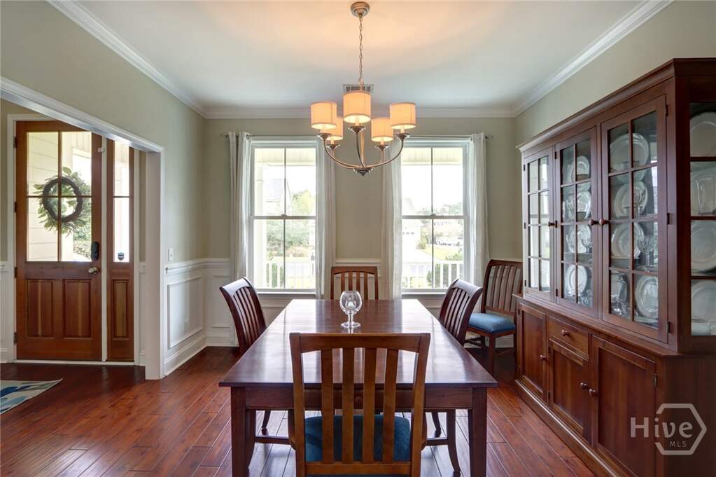 5 Bedroom Single Family Home/House's Image 5