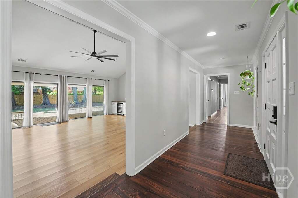 3 Bedroom Single Family Home/House's Image 7