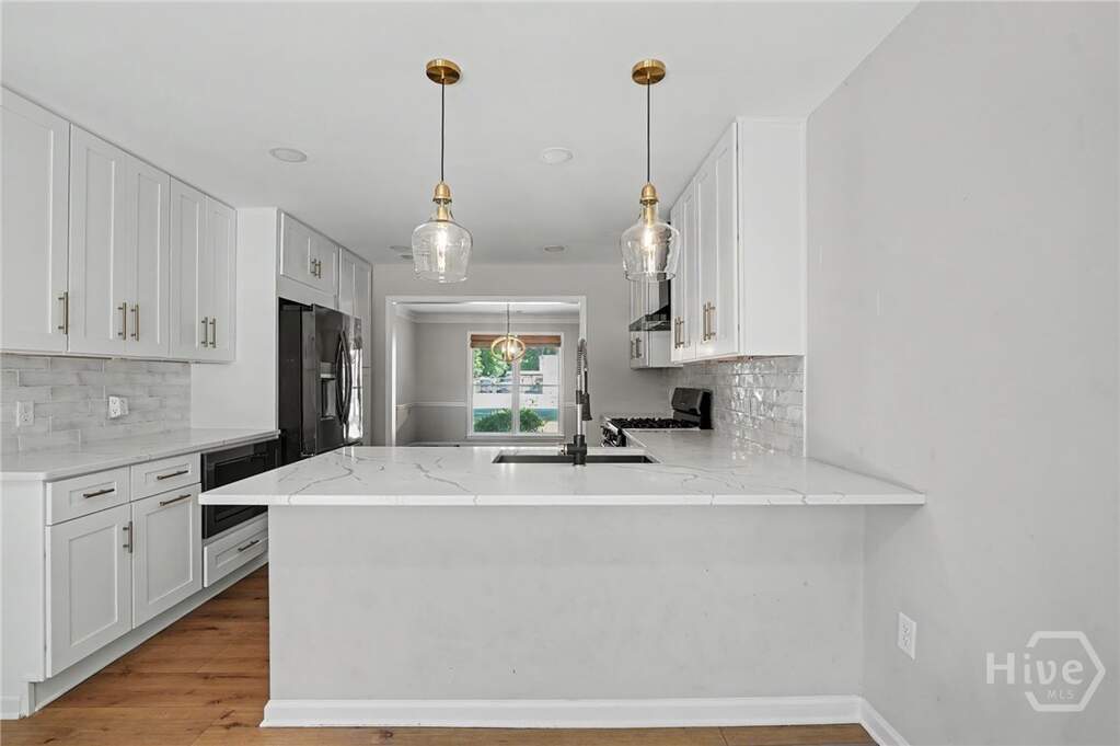 3 Bedroom Single Family Home/House's Image 14