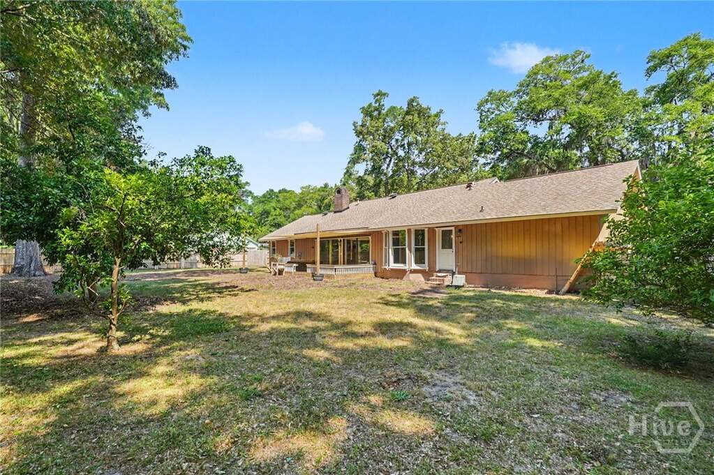 3 Bedroom Single Family Home/House's Image 36