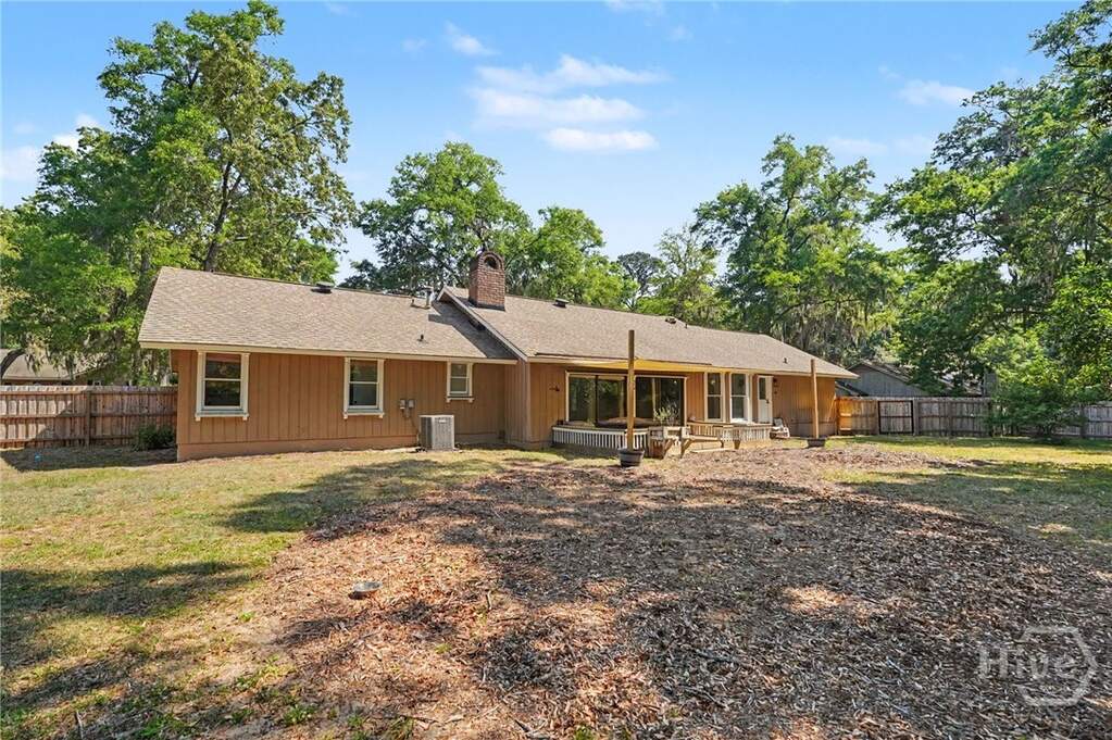 3 Bedroom Single Family Home/House's Image 38