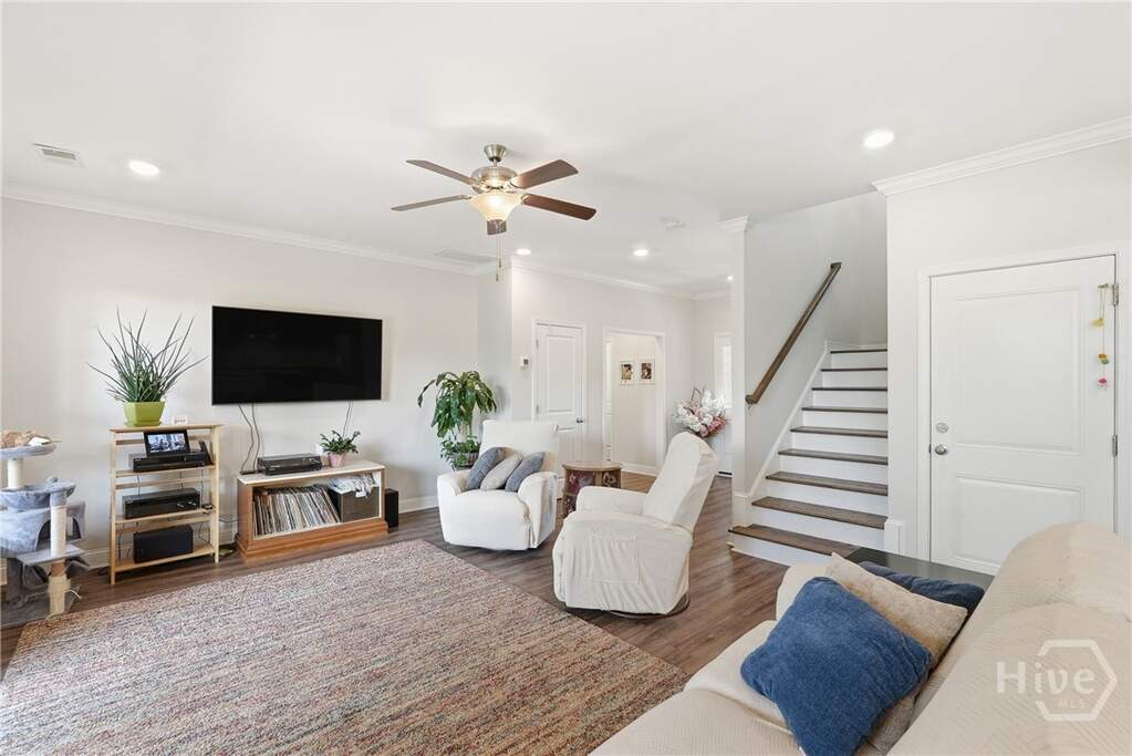 3 Bedroom Single Family Home/House's Image 14