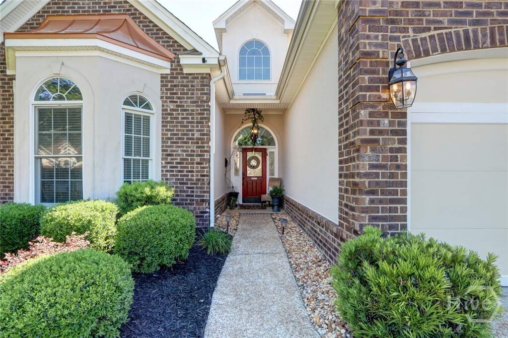 4 Bedroom Single Family Home/House's Image 7
