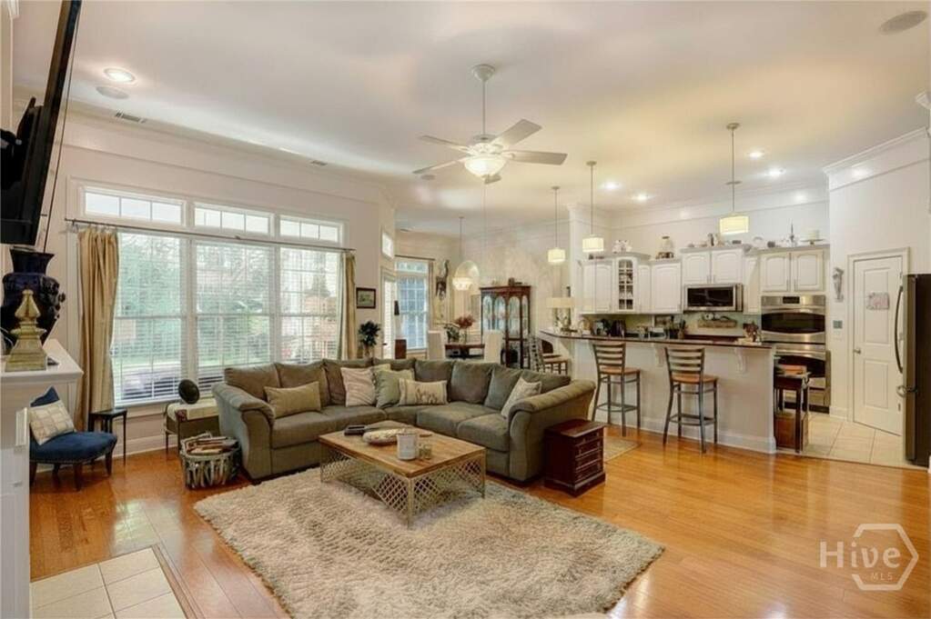 4 Bedroom Single Family Home/House's Image 11