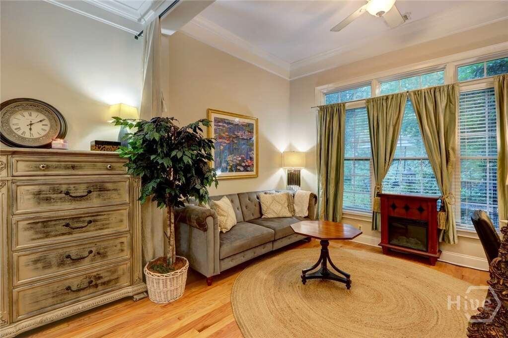 4 Bedroom Single Family Home/House's Image 29
