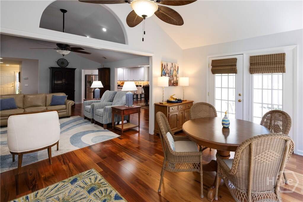 4 Bedroom Villa/Townhouse's Image 16