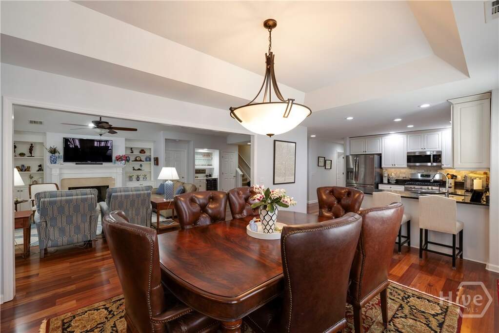 4 Bedroom Villa/Townhouse's Image 19