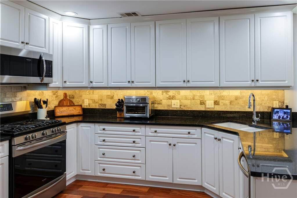 4 Bedroom Villa/Townhouse's Image 22