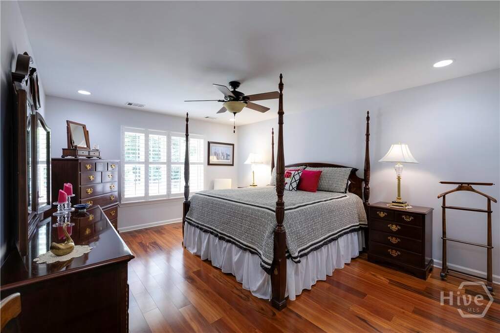 4 Bedroom Villa/Townhouse's Image 32