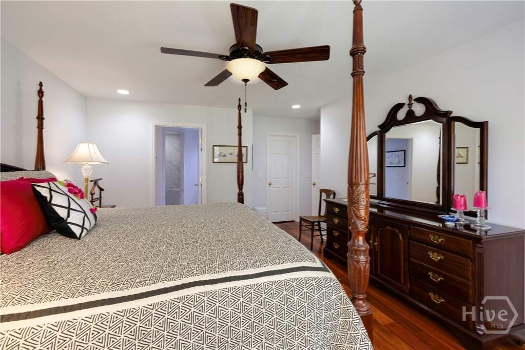 4 Bedroom Villa/Townhouse's Image 34