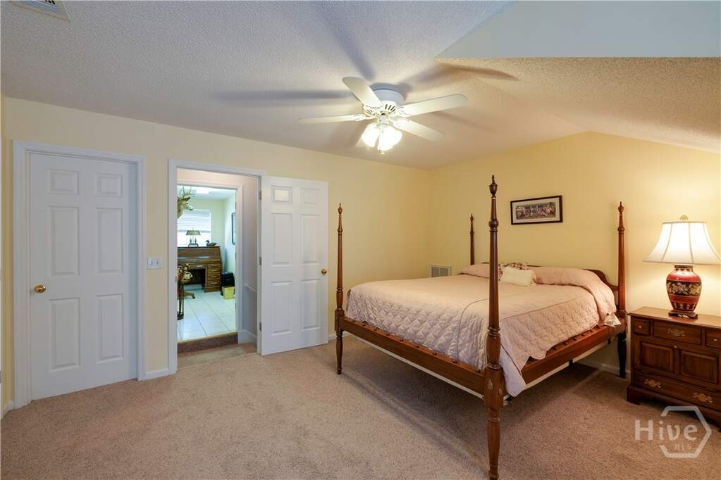 4 Bedroom Villa/Townhouse's Image 43