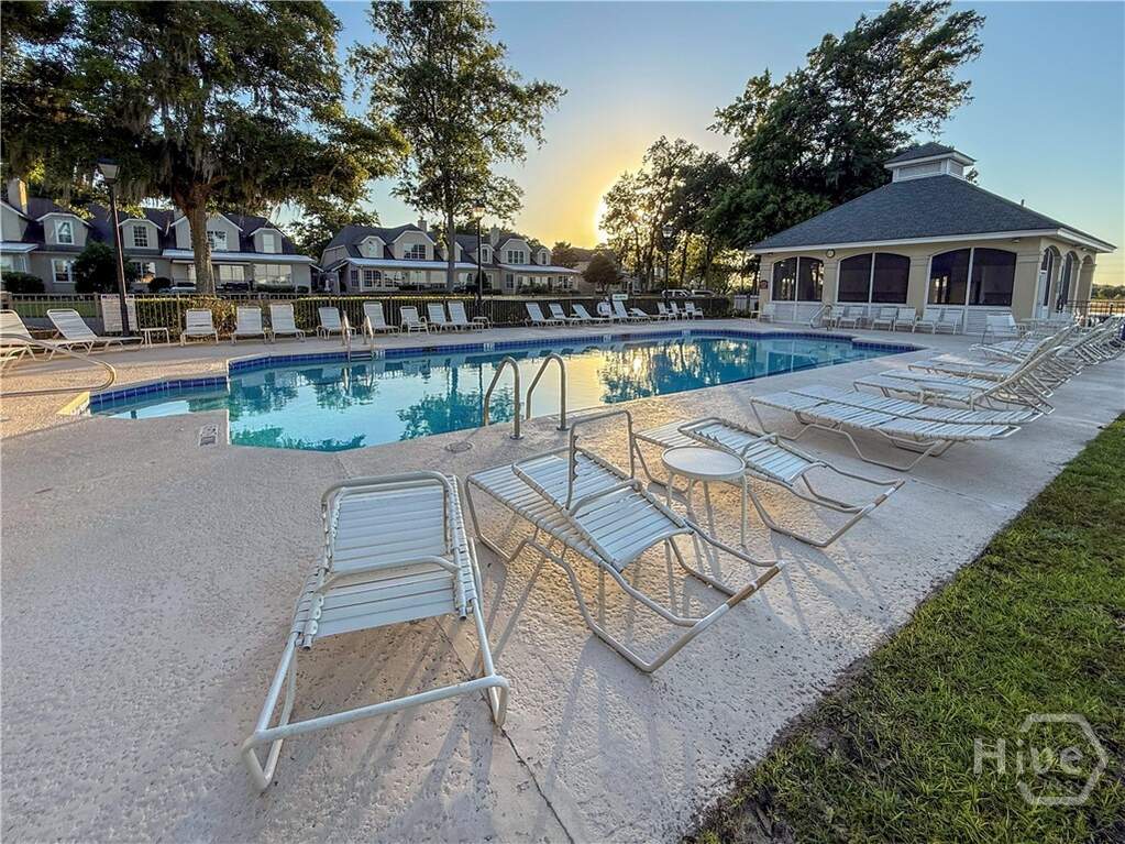 4 Bedroom Villa/Townhouse's Image 44