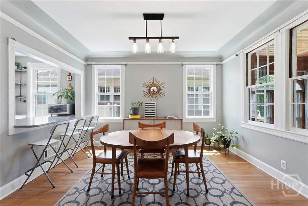 4 Bedroom Single Family Home/House's Image 8