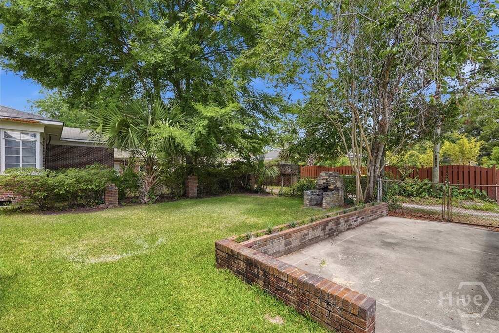 4 Bedroom Single Family Home/House's Image 30