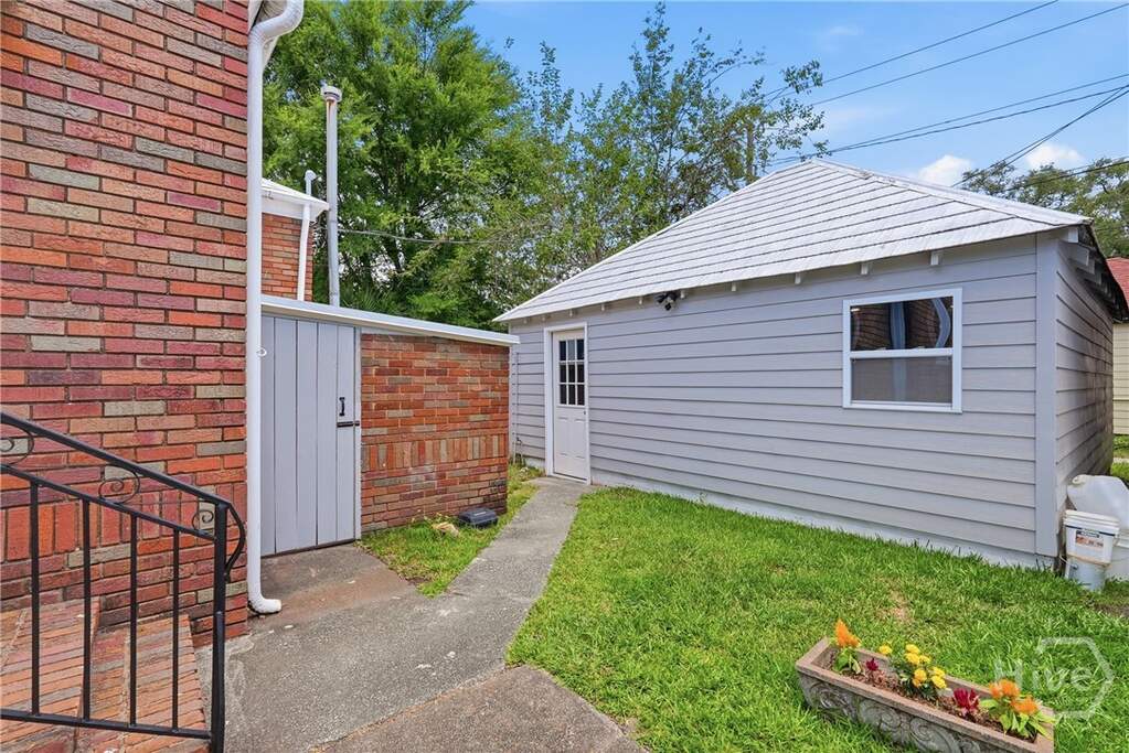 4 Bedroom Single Family Home/House's Image 32