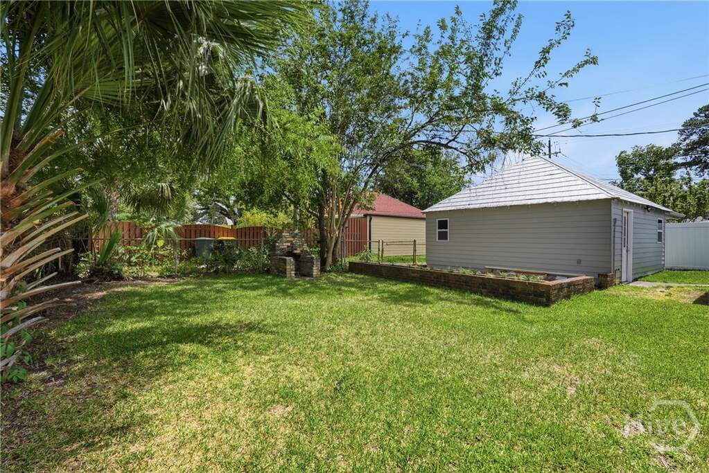 4 Bedroom Single Family Home/House's Image 34
